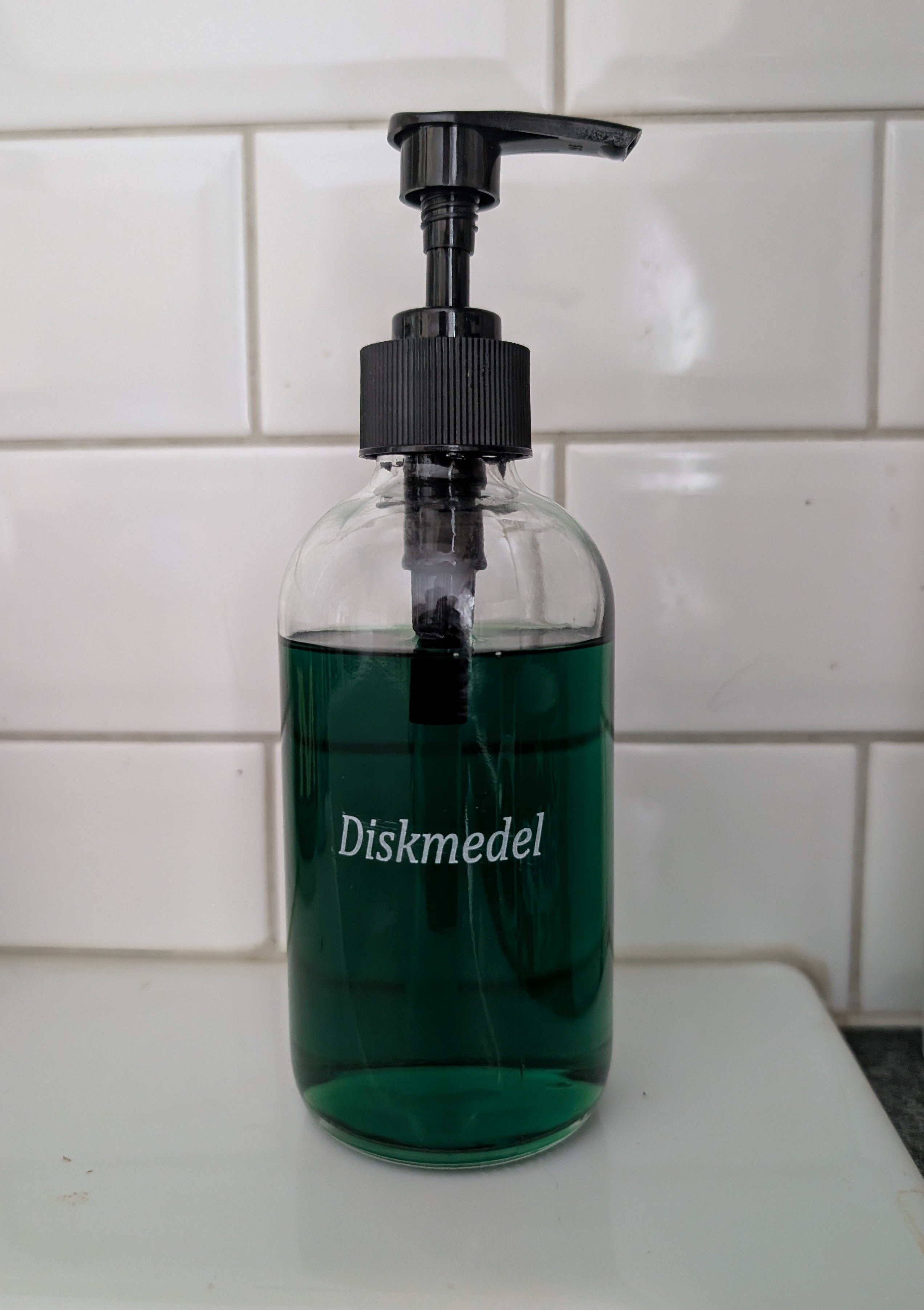 Diskmedelsflaska i Glas med Pump
